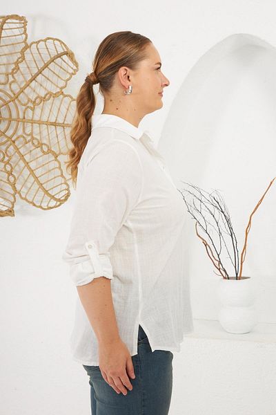 RMG Large Size Shirt with Sleeve Epaulettes White