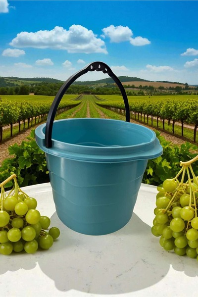 ÇEÇEN HOME Plastik Saplı Gagalı Temizlik ,Su, Banyo, Mutfak Kovası 10 LT (BOY:31.5 CM EN:30 CM)