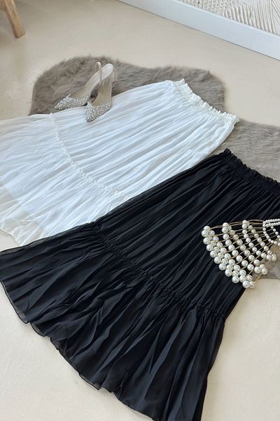 Poliyance Vala Black and White Double Long Lined Pleated Chiffon Skirt