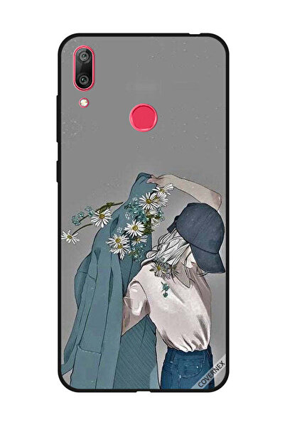 Covernex غطاء حماية لهاتف هواوي Y7 Prime 2019، فتاة ترتدي معطفًا زهريًا