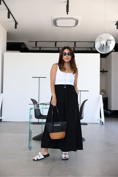 Özge Özgenç Wide Leg Linen Trousers with Elastic Waist