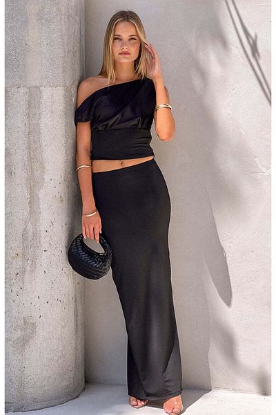 Les Séduisantes c.a. Special Design Satin Suit