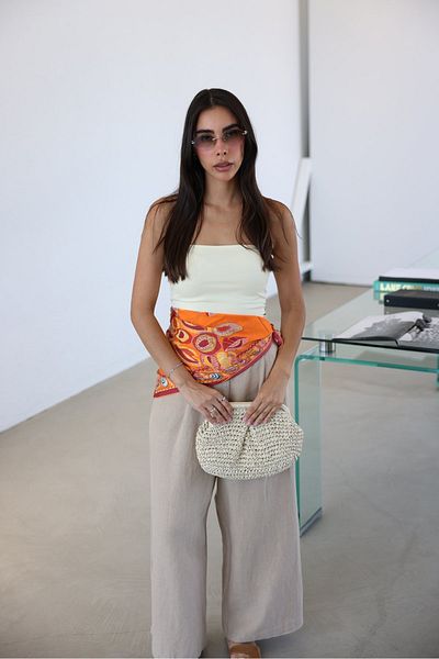 Özge Özgenç Основно бюстие без презрамки
