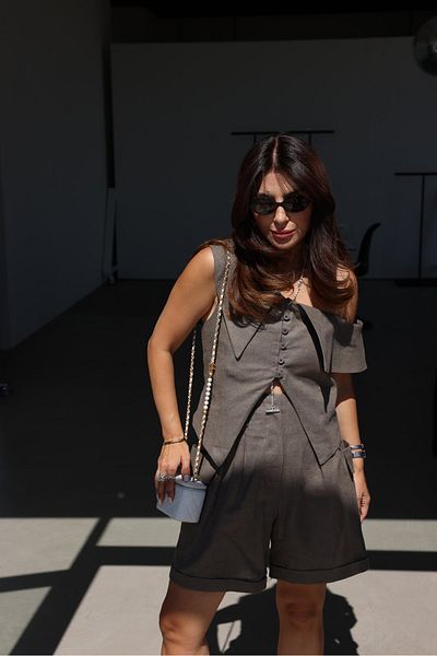 Özge Özgenç One Shoulder Cargo Pocket Linen Vest Shorts Set