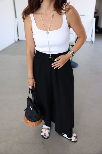 Özge Özgenç Thick Strap Self-Fitted Tank Top