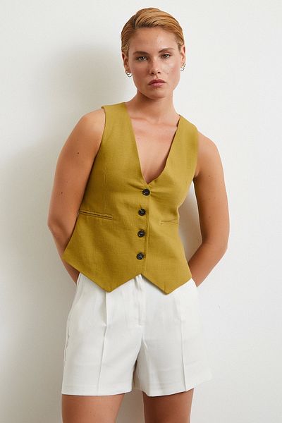 Never more Pleated Pocket Shorts Ecru