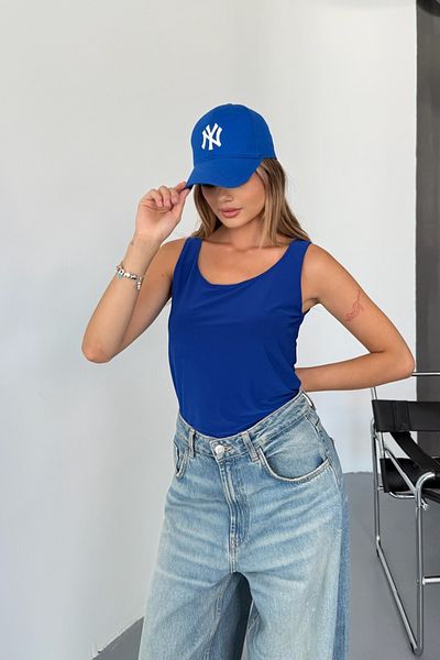 LACHT Γυναικεία Saks Blue Sandy Μπλούζα με στρογγυλή λαιμόκοψη μηδενικό μανίκι