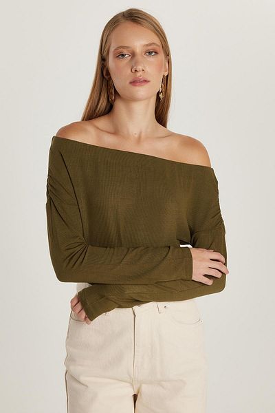 Tudors Bluză verde din viscoză, slim fit, cu decolteu barcă