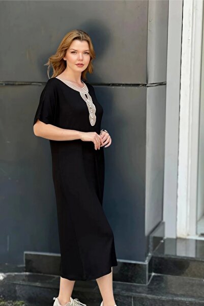 aytemas Guipure Collar Slit Dress