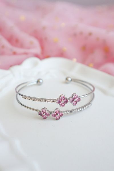 EFBUTİK Silver Clover Stone Cuff Bracelet