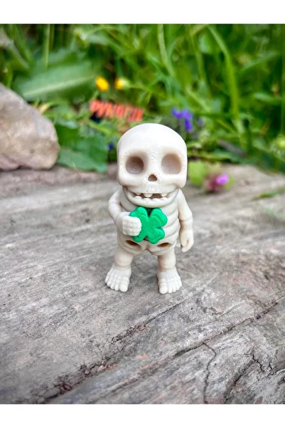 pynarix Lucky Clover Skeleton Toy - Mysterious and Lucky! 🍀 💀 ✨ 3D Movable Organic Model - Medium Size