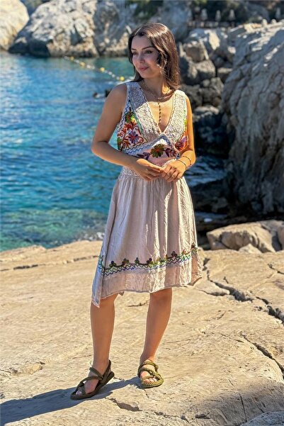 Miss Boheme Bej Çiçek Nakışlı Elbise
