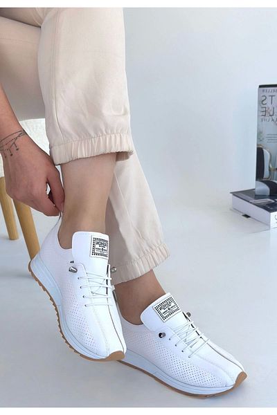 KAZAX Fiert White Skin Lace-Up Sports Shoes