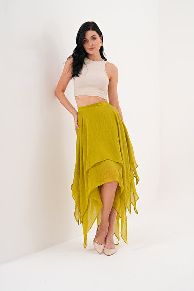 Marjinal Kadın Asimetrik Etek