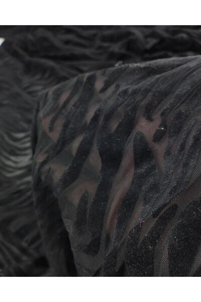 Kumaş Parça Siyah Renkte Yakma File (En 150 cm x Boy 235 cm)