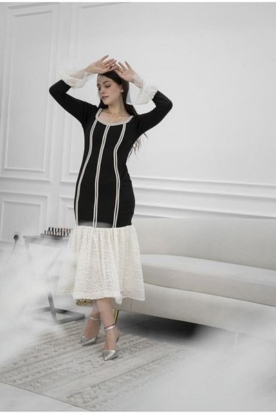 Nice Model Elegant Long Sleeve Crepe Gown with Lace Trim - Women's Formal Evening Maxi Style
