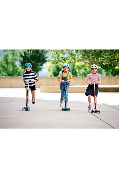 Micro Micro Scooters | Maxi Micro Deluxe LED Foldable| Handlebar Adjustable | Lightweight | Foldable Mecha