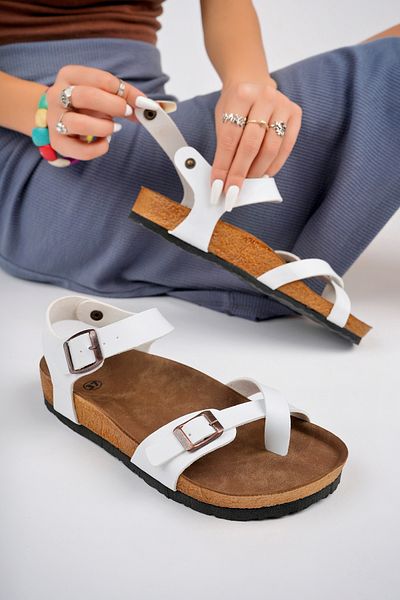 Freemax Talpă anatomică pentru femei Garantată Flip Flop Ușor de purtat Sandale Mayari Piele albă