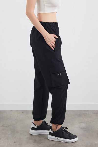 Fulla Moda Cargo Pants with Cargo Pockets and Leg Stoppers