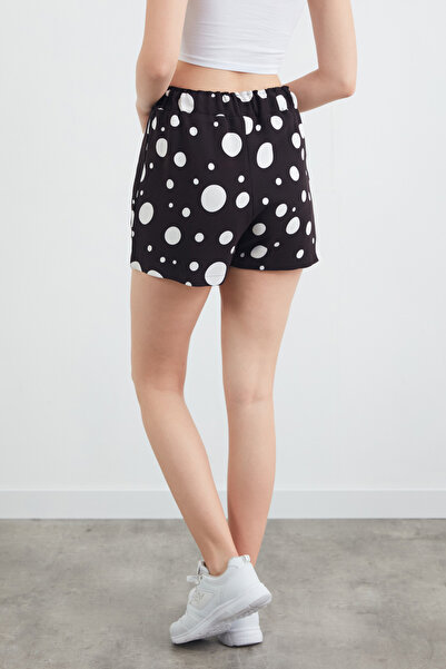 Fulla Moda Basic Puantiye Desenli Beli Lastikli Şort