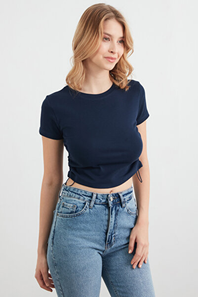 Fulla Moda Basic Crop T-Shirt with Stoppers on the Sides