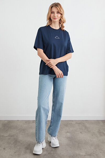 Fulla Moda Трикутний вишитий велосипедний комір Oversize футболка