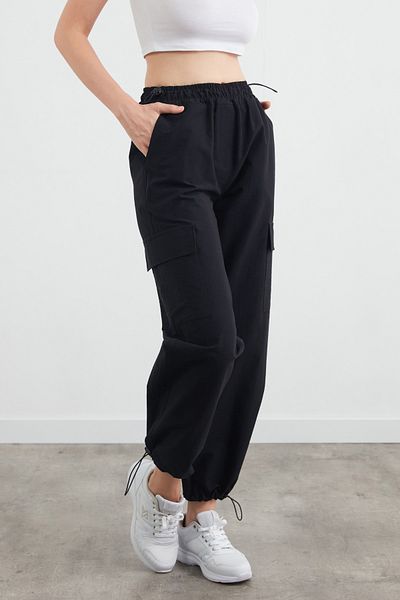 Fulla Moda Cargo Pants with Cargo Pockets with Stoppered Waist and Legs