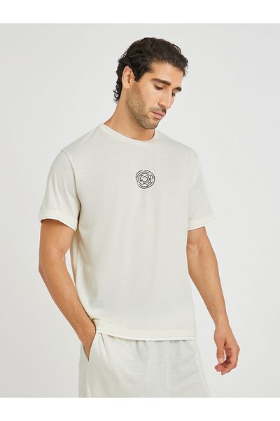 Styli Minimal Print T-Shirt and Shorts Pyjama Set