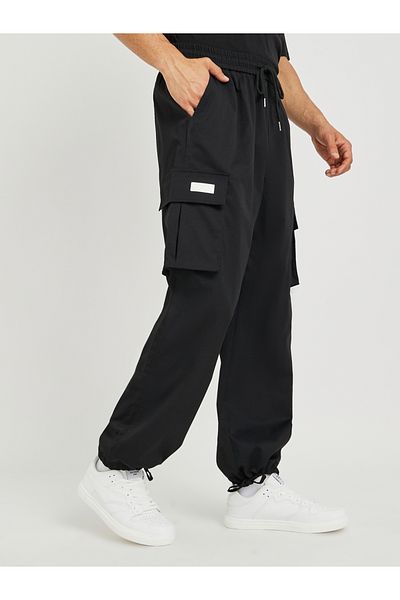 Styli Oversized Cargo Pocket Open Hem Joggers