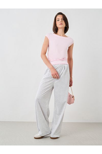 Styli Solid Round Neck Knitted Top
