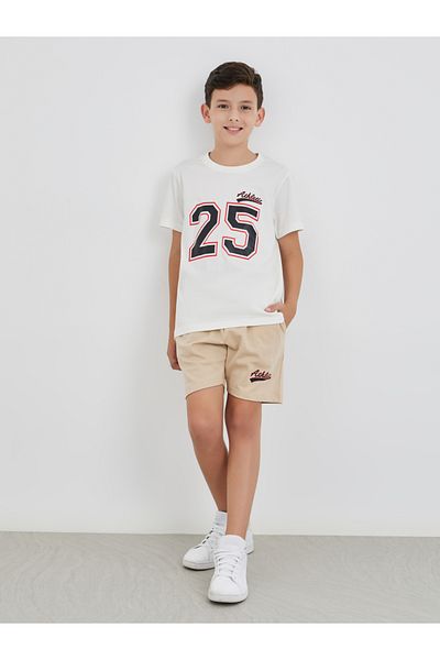 Styli Slogan Print Round Neck T-Shirt and Shorts Set