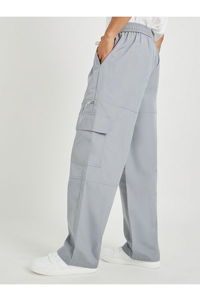 Styli Men Grey Solid Oversized Open Hem Cargo Joggers with Zipper Pockets