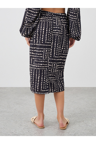 Styli All-Over Print Straight Hem Knee-Length Skirt