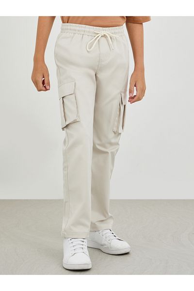 Styli Mid Rise Wide Leg Cargo Pocket Pants
