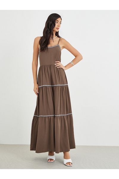 Styli Solid Strappy Tiered Maxi Dress