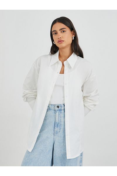Styli Solid Spread Collar Long Sleeve Shirt
