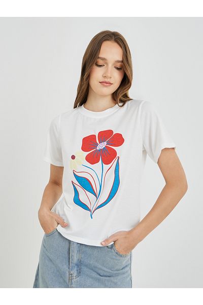 Styli Graphic Print Round Neck T-Shirt