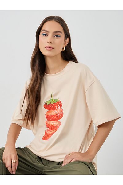Styli Graphic Printed Oversized T-Shirt