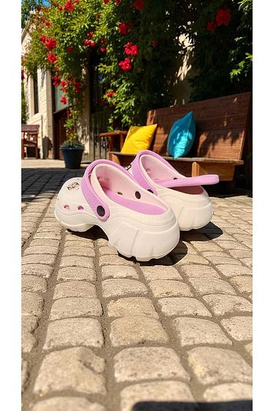 mustey Nursing Clogs