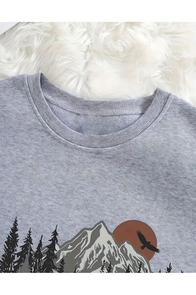caddekombin Mountain and Moon Printed Crew Neck Gray Sweatshirt