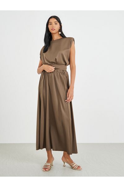 Styli Solid Sleeveless Top and Pleated Midi Skirt Co-Ords