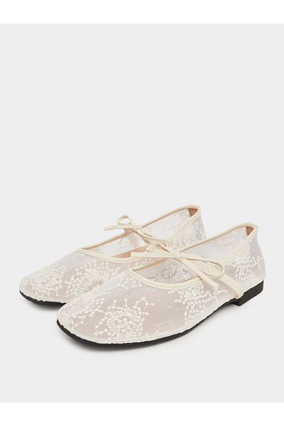 Styli Lace Slip-On Flat Ballerina