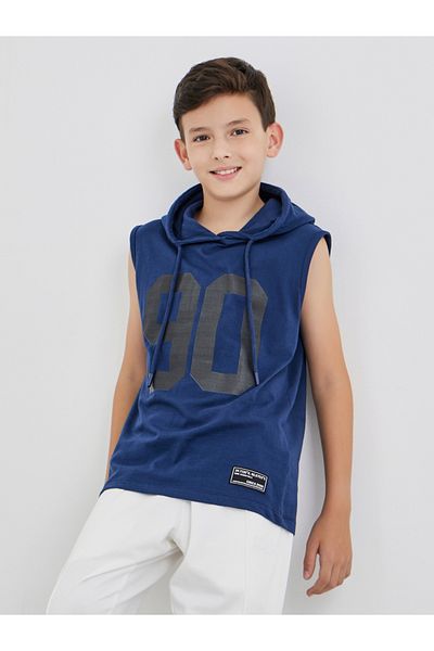 Styli Slogan Print Sleeveless Hooded T-Shirt