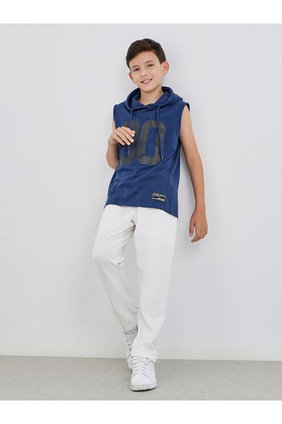 Styli Slogan Print Sleeveless Hooded T-Shirt