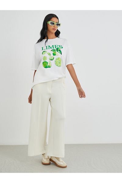 Styli Graphic Print Round Neck Oversized T-Shirt