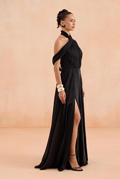 Carmen Siyah Sırt Dekolteli Yırtmaçlı Şifon Abiye Elbise