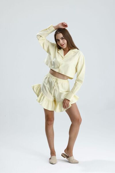 GACA COLLECTION Candy Ruffle Shorts Crop Shirt Set