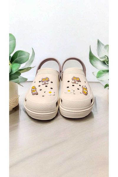 mustey Nurses' clogs