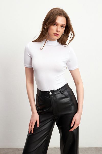 Hür Women's White Short Sleeve Blouse