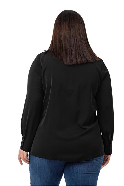 DISENTIS MODEST Μαύρη μπλούζα με μανσέτα με μονό στρώμα με γιακά μεγάλου μεγέθους